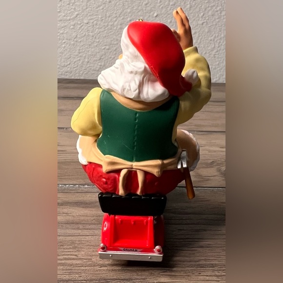 Hallmark Keepsake Christmas Ornament NIB 2022 Toymaker Santa #23 In Series - Picture 4 of 11